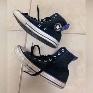 Converse kids shoes size 2
